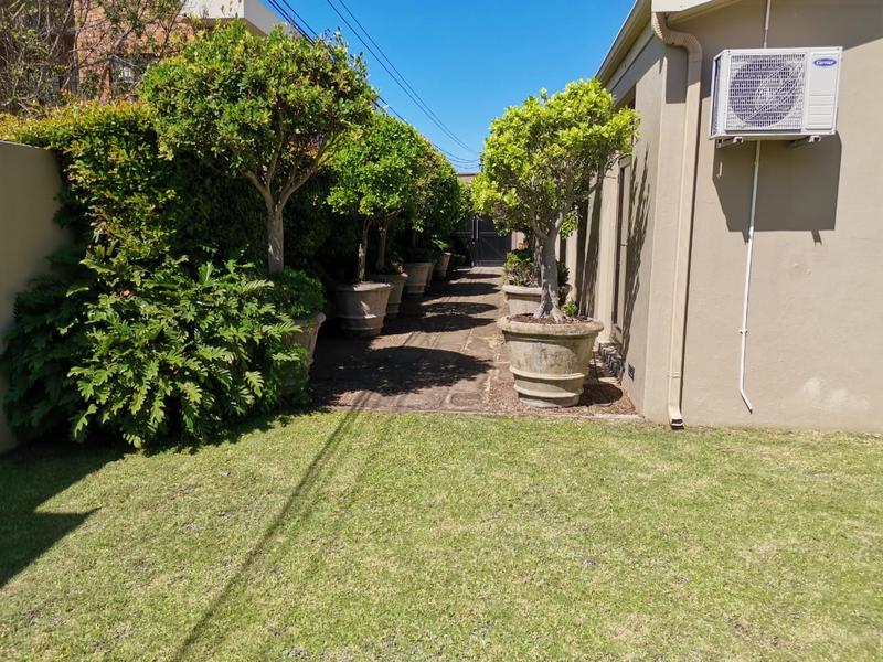 6 Bedroom Property for Sale in Hartenbos Western Cape